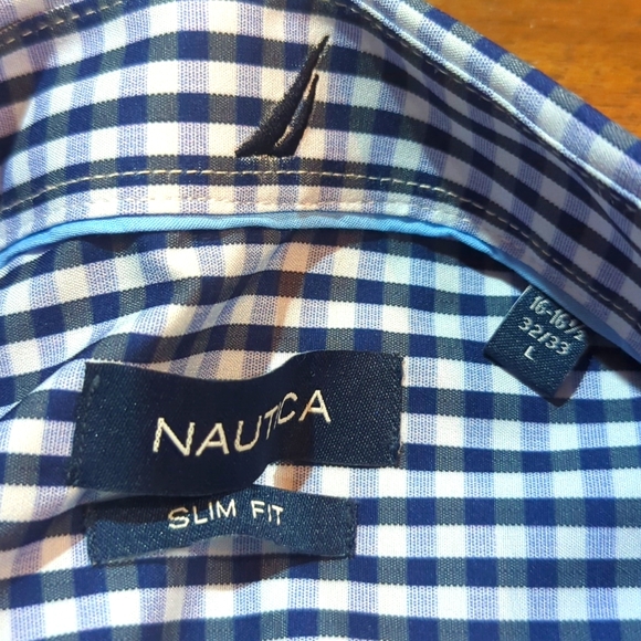Nautica Slim Dress shirt - Picture 2 of 3